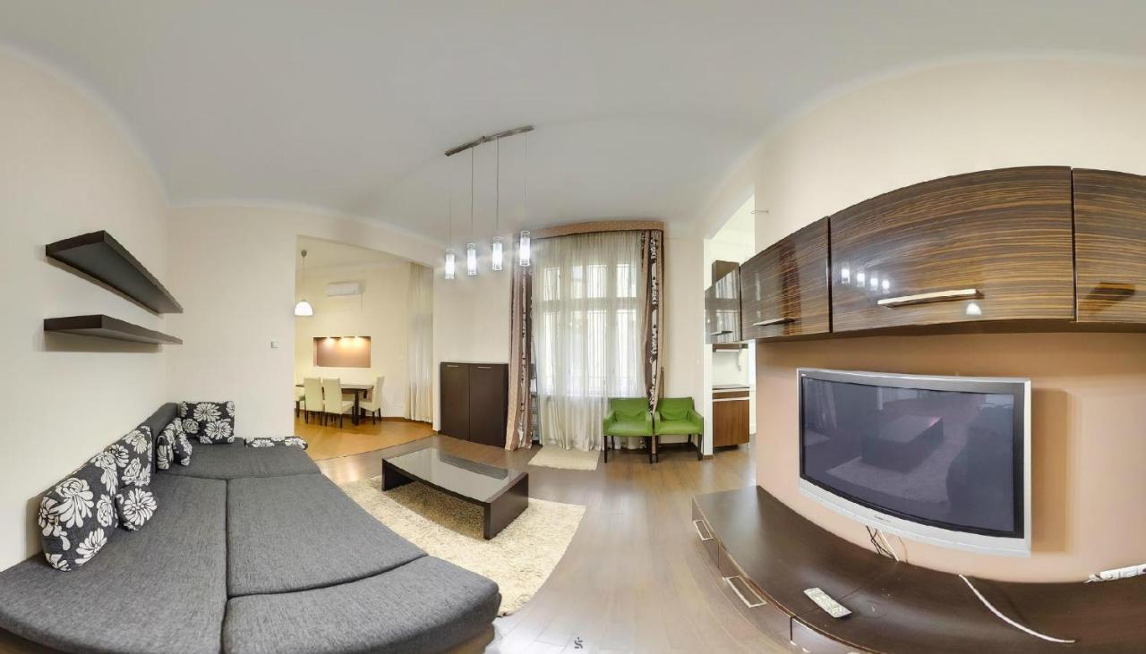 Corvina Apartment Budapest With Free Private Parking Екстериор снимка