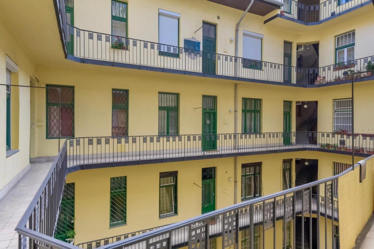 Corvina Apartment Budapest With Free Private Parking Екстериор снимка