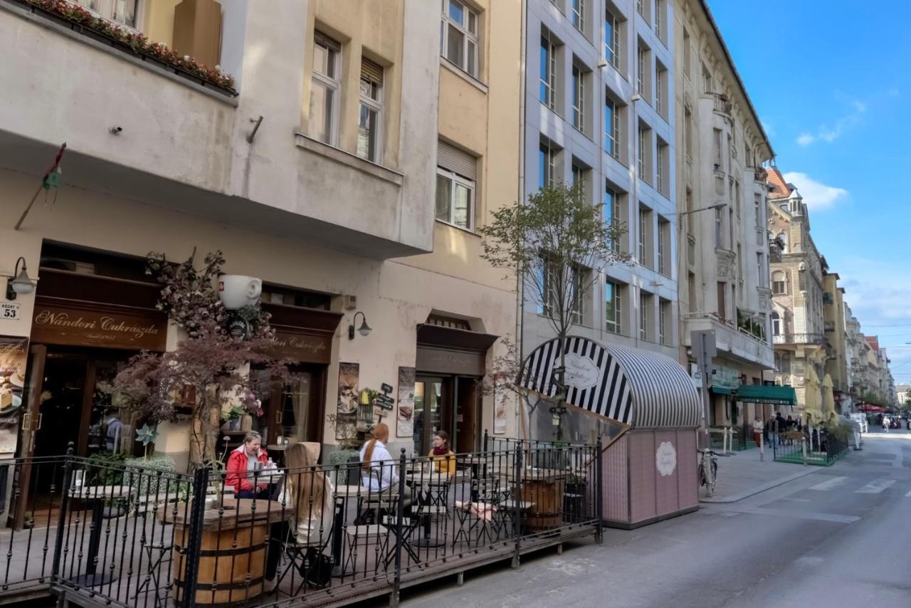 Corvina Apartment Budapest With Free Private Parking Екстериор снимка